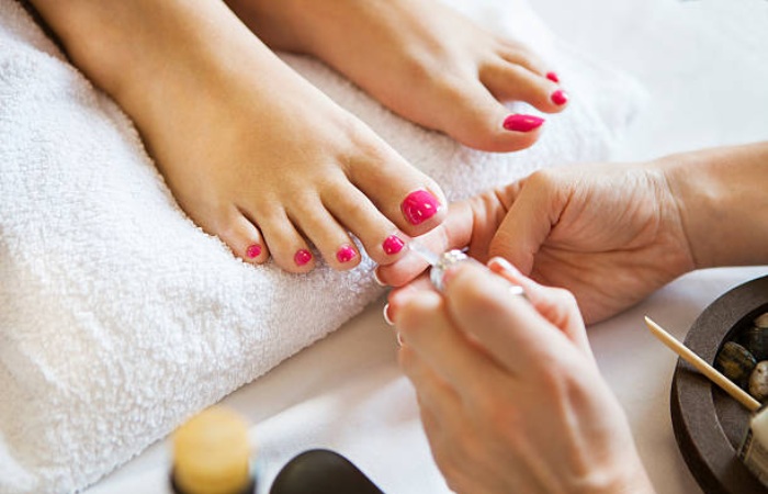 Why choose our Phoenix nail salon for your pedicure